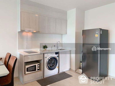 Life Sukhumvit 48, Bangkok, Thailand Life Sukhumvit 48, Bangkok, Thailand