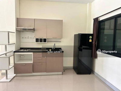 Townhome for rent Palm Hill Tiger Zoo, Sriracha, good location next to the road, Chon Buri, Thailand Townhome for rent Palm Hill Tiger Zoo, Sriracha, good location next to the road, Chon Buri, Thailand