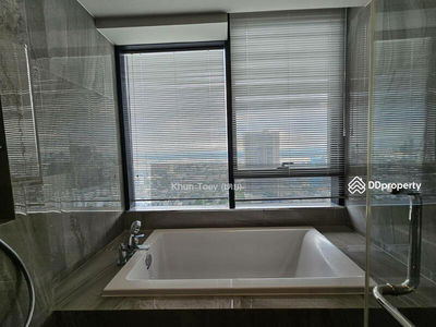 IDEO Q Sukhumvit 36, Bangkok, Thailand IDEO Q Sukhumvit 36, Bangkok, Thailand