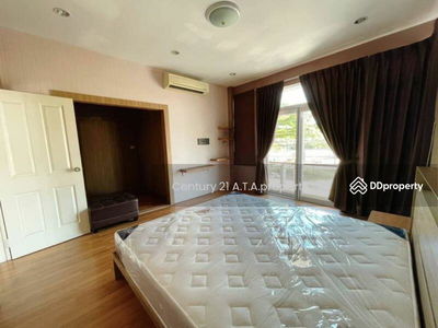 Country Home Lake & Park Assumption - Sriracha, Chon Buri, Thailand Country Home Lake & Park Assumption - Sriracha, Chon Buri, Thailand