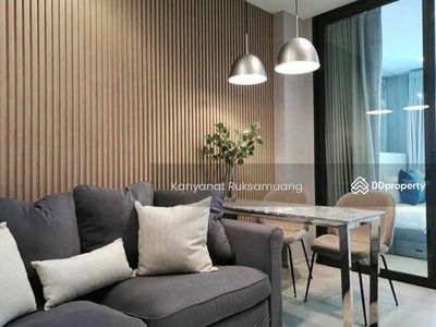 Life One Wireless, Bangkok, Thailand Life One Wireless, Bangkok, Thailand