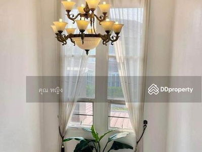 Gehäuse In San Kamphaeng, Thailand Gehäuse In San Kamphaeng, Thailand