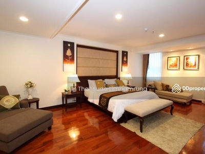 Piyathip Place, Bangkok, Thailand Piyathip Place, Bangkok, Thailand