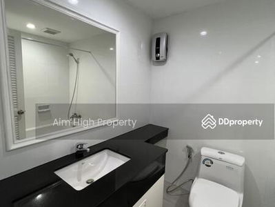 Acadamia Grand Tower, Bangkok, Thailand Acadamia Grand Tower, Bangkok, Thailand