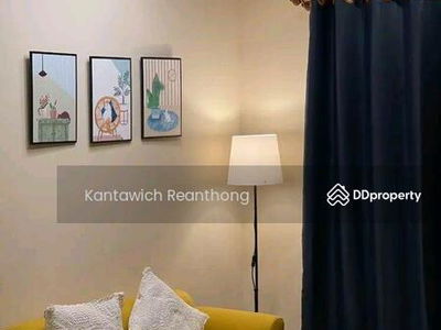 Life Sukhumvit 48, Bangkok, Thailand Life Sukhumvit 48, Bangkok, Thailand