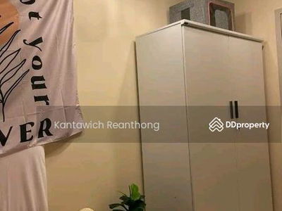 Life Sukhumvit 48, Bangkok, Thailand Life Sukhumvit 48, Bangkok, Thailand