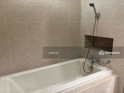 The Royal Saladaeng Condominium, Bangkok, Thailand The Royal Saladaeng Condominium, Bangkok, Thailand