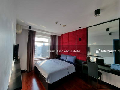 Circle Condominium, Bangkok, Thailand Circle Condominium, Bangkok, Thailand