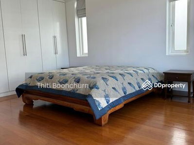 Townhouse, 400sqm, Quiet Street, Phrom Phong, Bangkok, Thailand Townhouse, 400sqm, Quiet Street, Phrom Phong, Bangkok, Thailand