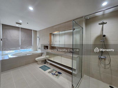 The Royal Saladaeng Condominium, Bangkok, Thailand The Royal Saladaeng Condominium, Bangkok, Thailand