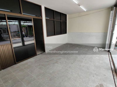 Townhouse Prasertmanukit, Bangkok, Thailand Townhouse Prasertmanukit, Bangkok, Thailand