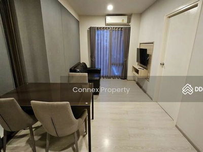 Phyll Phahol 34, Bangkok, Thailand Phyll Phahol 34, Bangkok, Thailand