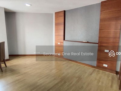 Condo 3 Bedrooms Very high floor & beautiful view@ Sukhumvit 24 for RENT, Bangkok, Thailand Condo 3 Bedrooms Very high floor & beautiful view@ Sukhumvit 24 for RENT, Bangkok, Thailand