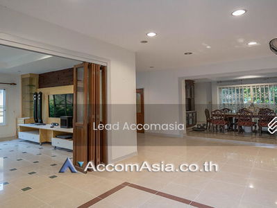4 Bedrooms House for Sale and Rent in Sukhumvit, Bangkok near BTS Phra khanong (2318119), Bangkok, Thailand 4 Bedrooms House for Sale and Rent in Sukhumvit, Bangkok near BTS Phra khanong (2318119), Bangkok, Thailand
