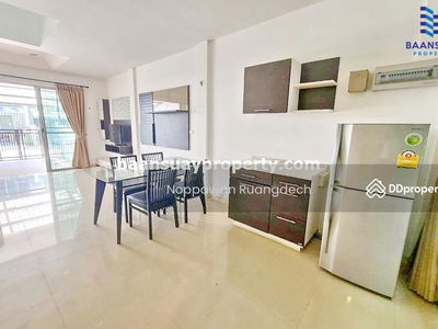 For rent, 3-story townhome, Srinakarin Road. Near Thanya Department Store, Bangkok, Thailand For rent, 3-story townhome, Srinakarin Road. Near Thanya Department Store, Bangkok, Thailand