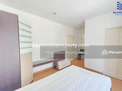 For rent, 3-story townhome, Srinakarin Road. Near Thanya Department Store, Bangkok, Thailand For rent, 3-story townhome, Srinakarin Road. Near Thanya Department Store, Bangkok, Thailand