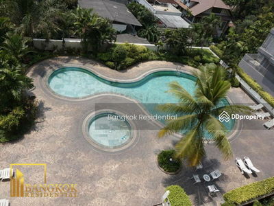 Charan Tower (Charan Tower), Bangkok, Thailand Charan Tower (Charan Tower), Bangkok, Thailand