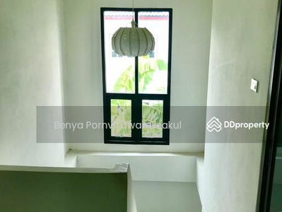 Spacious 4-Br House near BTS Udom Suk, Bangkok, Thailand Spacious 4-Br House near BTS Udom Suk, Bangkok, Thailand