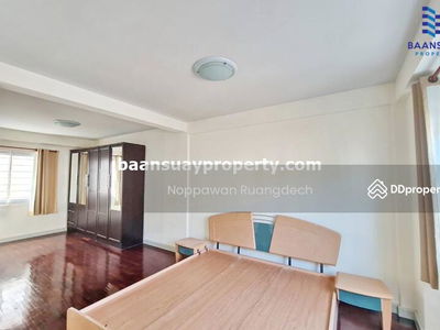 For rent, 3-story townhome, Bangkoknon Road. Near the Purple Line, Tiwanon Intersection Station, Nonthaburi, Thailand For rent, 3-story townhome, Bangkoknon Road. Near the Purple Line, Tiwanon Intersection Station, Nonthaburi, Thailand