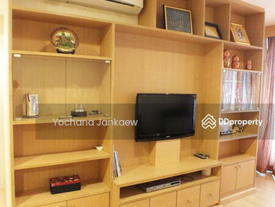 Life @ Sathorn 10, Bangkok, Thailand Life @ Sathorn 10, Bangkok, Thailand