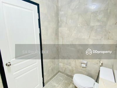 Pipat Place, Bangkok, Thailand Pipat Place, Bangkok, Thailand