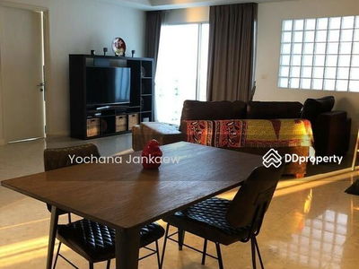 Nusasiri Grand, Bangkok, Thailand Nusasiri Grand, Bangkok, Thailand