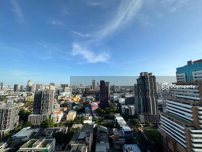 Maru Ekkamai 2, Bangkok, Thailand Maru Ekkamai 2, Bangkok, Thailand