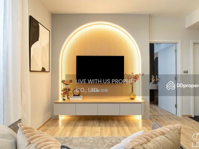 The Line Jatujak-Mochit, Bangkok, Thailand The Line Jatujak-Mochit, Bangkok, Thailand