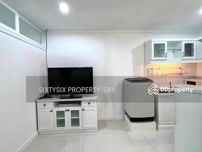 Supalai Place Sukhumvit 39, Bangkok, Thailand Supalai Place Sukhumvit 39, Bangkok, Thailand