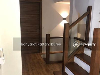 House for rent near BTS Ekkamai, Bangkok, Thailand House for rent near BTS Ekkamai, Bangkok, Thailand
