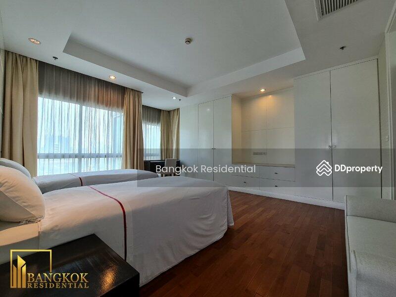 Royal Residence park, Bangkok, Thailand Royal Residence park, Bangkok, Thailand