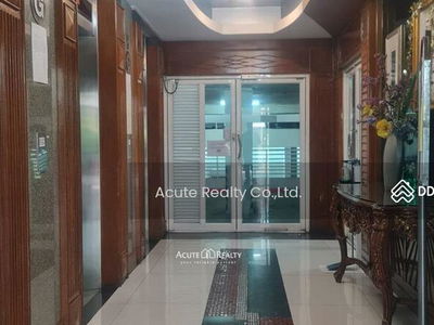 Fifty Fifth Tower, Bangkok, Thailand Fifty Fifth Tower, Bangkok, Thailand