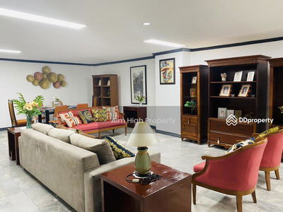 Baan Royal Nakarin Villa, Bangkok, Thailand Baan Royal Nakarin Villa, Bangkok, Thailand