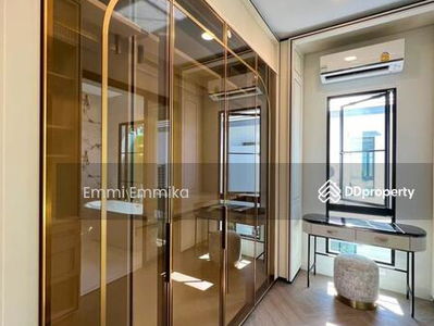 Nantawan Rama 9 New Krungthepkreetha, Bangkok, Thailand Nantawan Rama 9 New Krungthepkreetha, Bangkok, Thailand