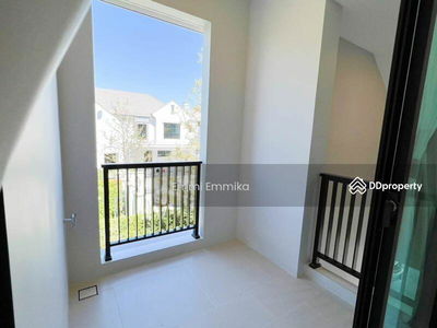 Nantawan Rama 9 New Krungthepkreetha, Bangkok, Thailand Nantawan Rama 9 New Krungthepkreetha, Bangkok, Thailand