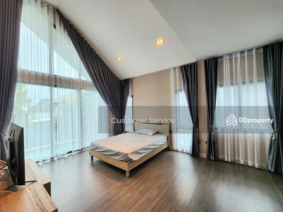 Bangkok Boulevard Vibhavadi, Bangkok, Thailand Bangkok Boulevard Vibhavadi, Bangkok, Thailand