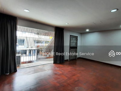 Warathorn Ville Pattanakarn 44 : Warathorn Ville Pattanakarn 44, Bangkok, Thailand Warathorn Ville Pattanakarn 44 : Warathorn Ville Pattanakarn 44, Bangkok, Thailand