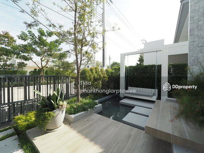 Mantana Bangna-Wongwaen, Bangkok, Thailand Mantana Bangna-Wongwaen, Bangkok, Thailand