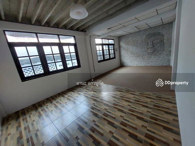 Lat Phrao 41, Bangkok, Thailand Lat Phrao 41, Bangkok, Thailand