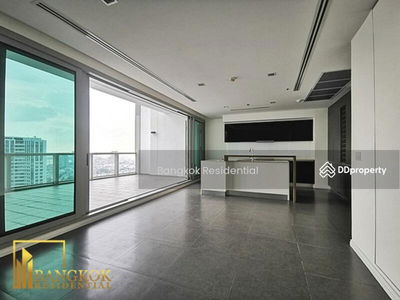 The River Side, Bangkok, Thailand The River Side, Bangkok, Thailand