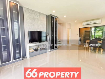 Setthasiri Pattanakarn, Bangkok, Thailand Setthasiri Pattanakarn, Bangkok, Thailand