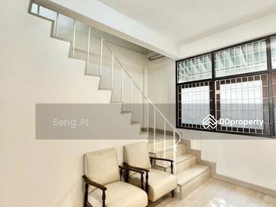 Townhouse for rent, 4 floors, Sukhumvit 55, Thonglor, Bangkok., Thailand Townhouse for rent, 4 floors, Sukhumvit 55, Thonglor, Bangkok., Thailand