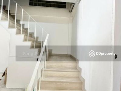 Townhouse for rent, 4 floors, Sukhumvit 55, Thonglor, Bangkok., Thailand Townhouse for rent, 4 floors, Sukhumvit 55, Thonglor, Bangkok., Thailand