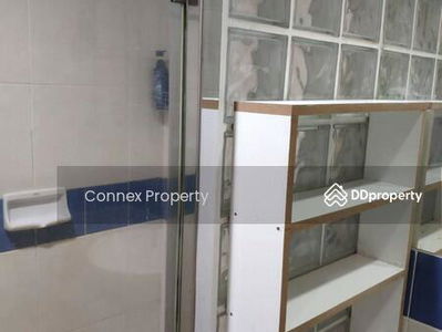 Silom Grand Terrace, Bangkok, Thailand Silom Grand Terrace, Bangkok, Thailand