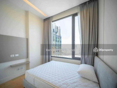 EQUINOX Paholyothin-Viphavadee, Bangkok, Thailand EQUINOX Paholyothin-Viphavadee, Bangkok, Thailand