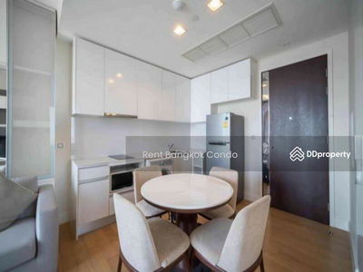 EQUINOX Paholyothin-Viphavadee, Bangkok, Thailand EQUINOX Paholyothin-Viphavadee, Bangkok, Thailand