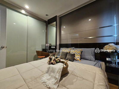 Lumpini Park Riverside Rama 3, Bangkok, Thailand Lumpini Park Riverside Rama 3, Bangkok, Thailand