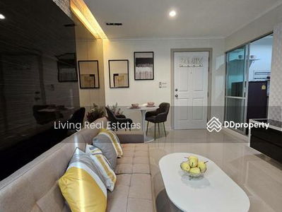 Lumpini Park Riverside Rama 3, Bangkok, Thailand Lumpini Park Riverside Rama 3, Bangkok, Thailand