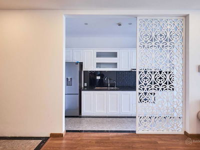 Central Field Trung Kính, Vietnam Central Field Trung Kính, Vietnam