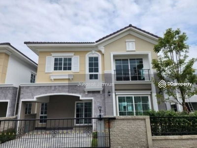 Golden Neo Bangna-Suan Luang, Bangkok, Thailand Golden Neo Bangna-Suan Luang, Bangkok, Thailand